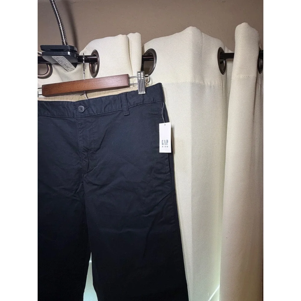 Gap Kids Boys Navy Blue Flat Front Chino Pants Husky Size 18 NWT 461042-01-1